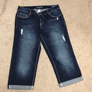Maurices capri stretch pants
